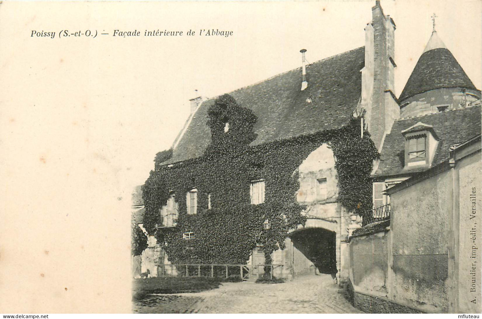78* POISSY     Facade Interieure Abbaye      RL27,1982 - Poissy