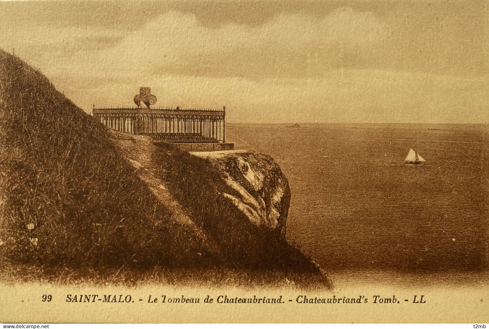 CPA (Ille Et Vilaine). SAINT MALO. Le Tombeau De Chateaubriand (n°99) - Saint Malo