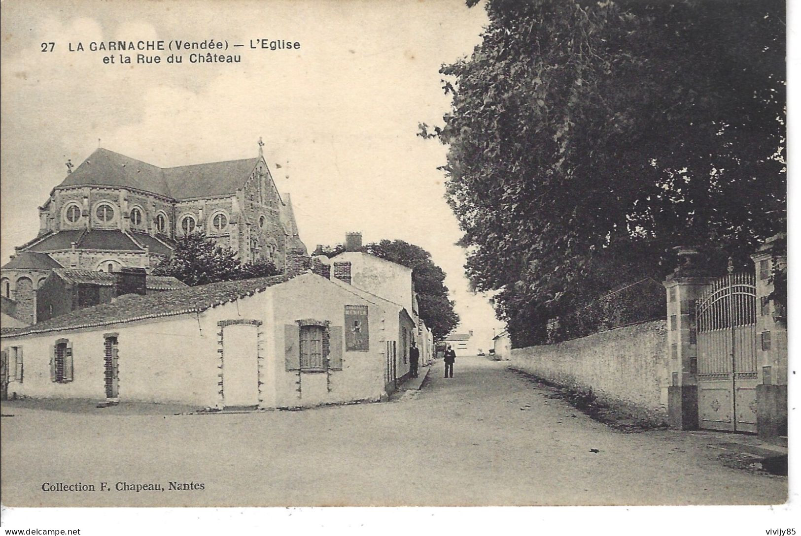 85 - LA GARNACHE - T.Belle Vue Animée De L'Eglise Et La Rue Du Château - Other & Unclassified