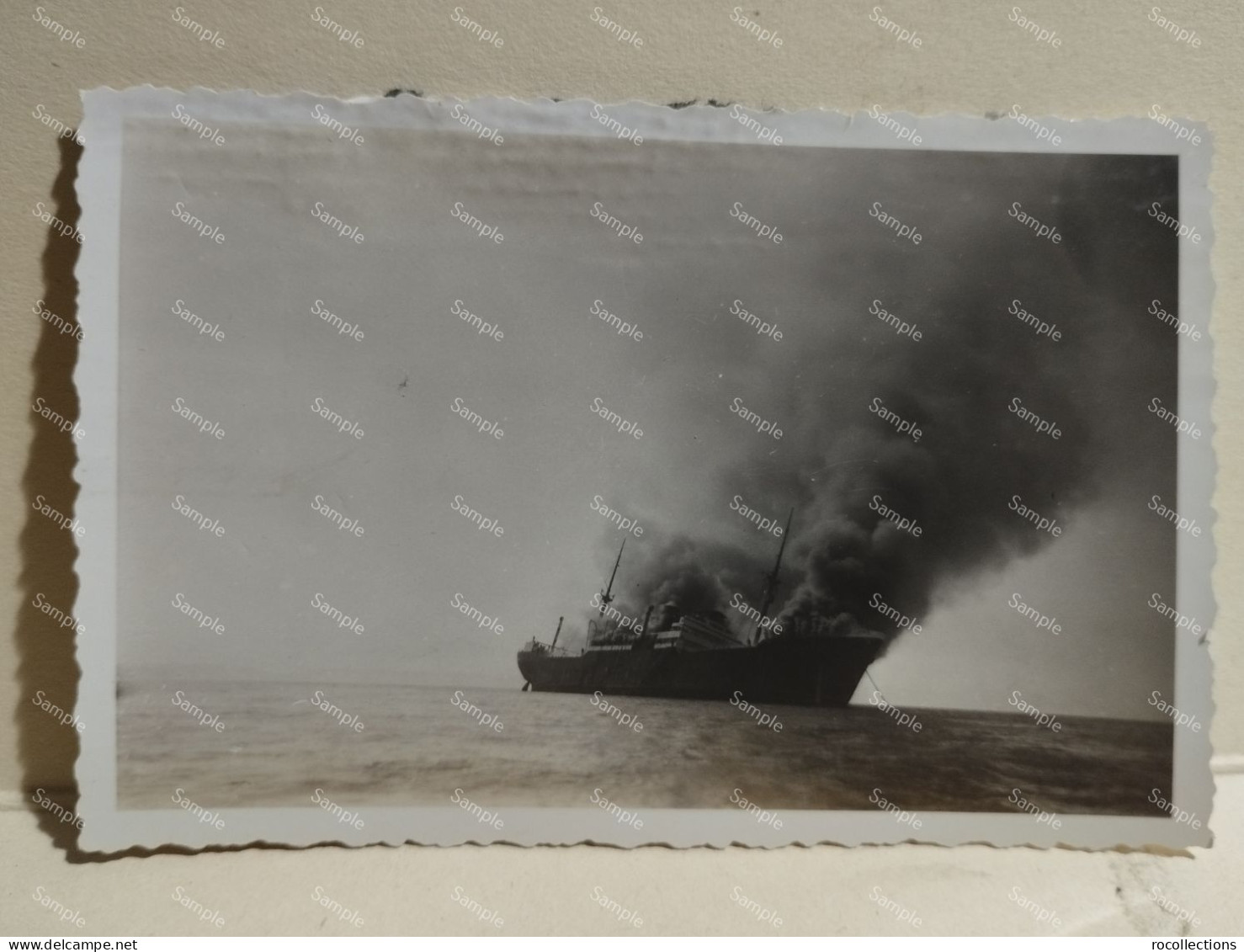 World War Guerra Self-fire Of The Italian Motonave Steamship FELLA To Avoid Seizure Puntarenas Costa Rica 1941. 90x60 Mm - War, Military