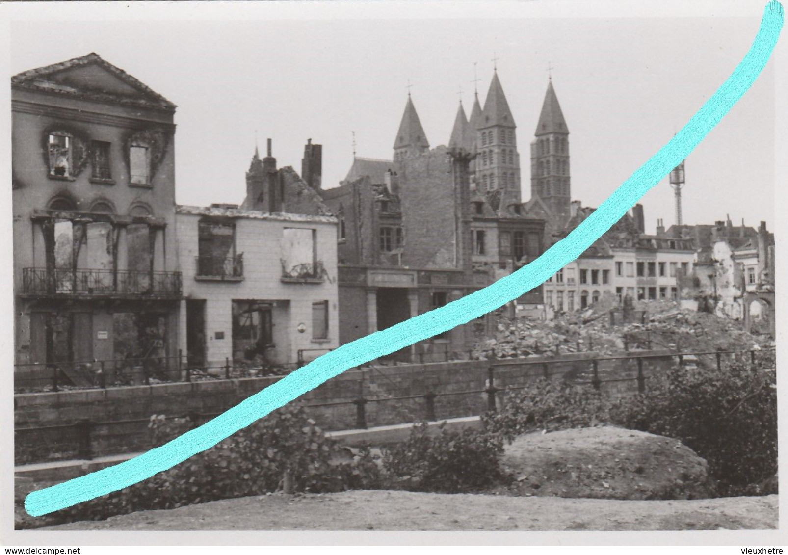 Tournai  WW2 Photo  11,5 X 8,5 Cm - Tournai