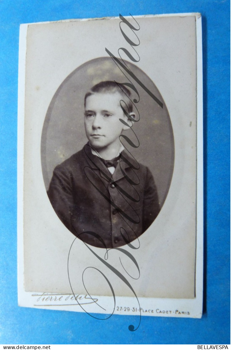 C.D.V. Carte De Visite. Atelier Portret Photo  Paris -Pierre Delice Georges Baugoin Bargoin 1886 - Personnes Identifiées