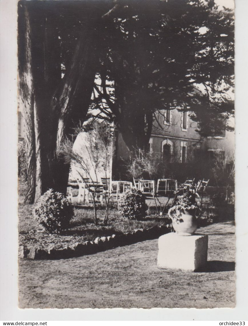 CPSM Pornichet - Le Refuge Des Cheminots "La Plage" - Un Coin Du Jardin - Pornichet