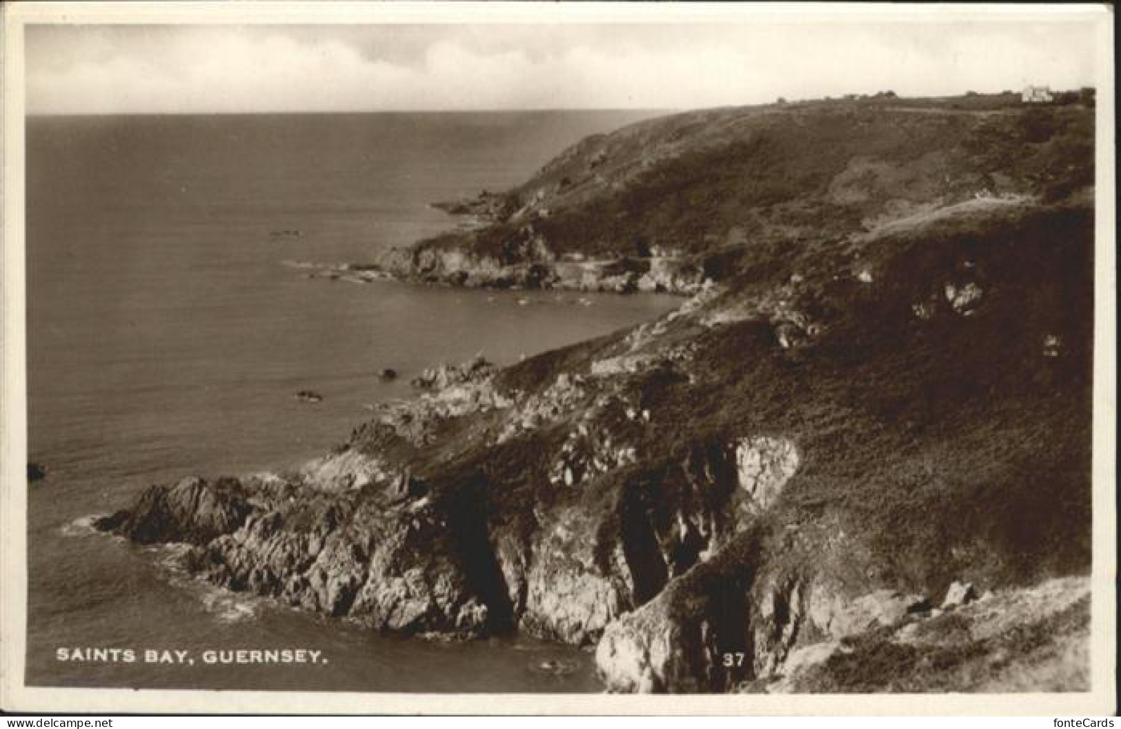 10990133 Guernsey Channel Islands Saints Bay Guernsey - Autres & Non Classés
