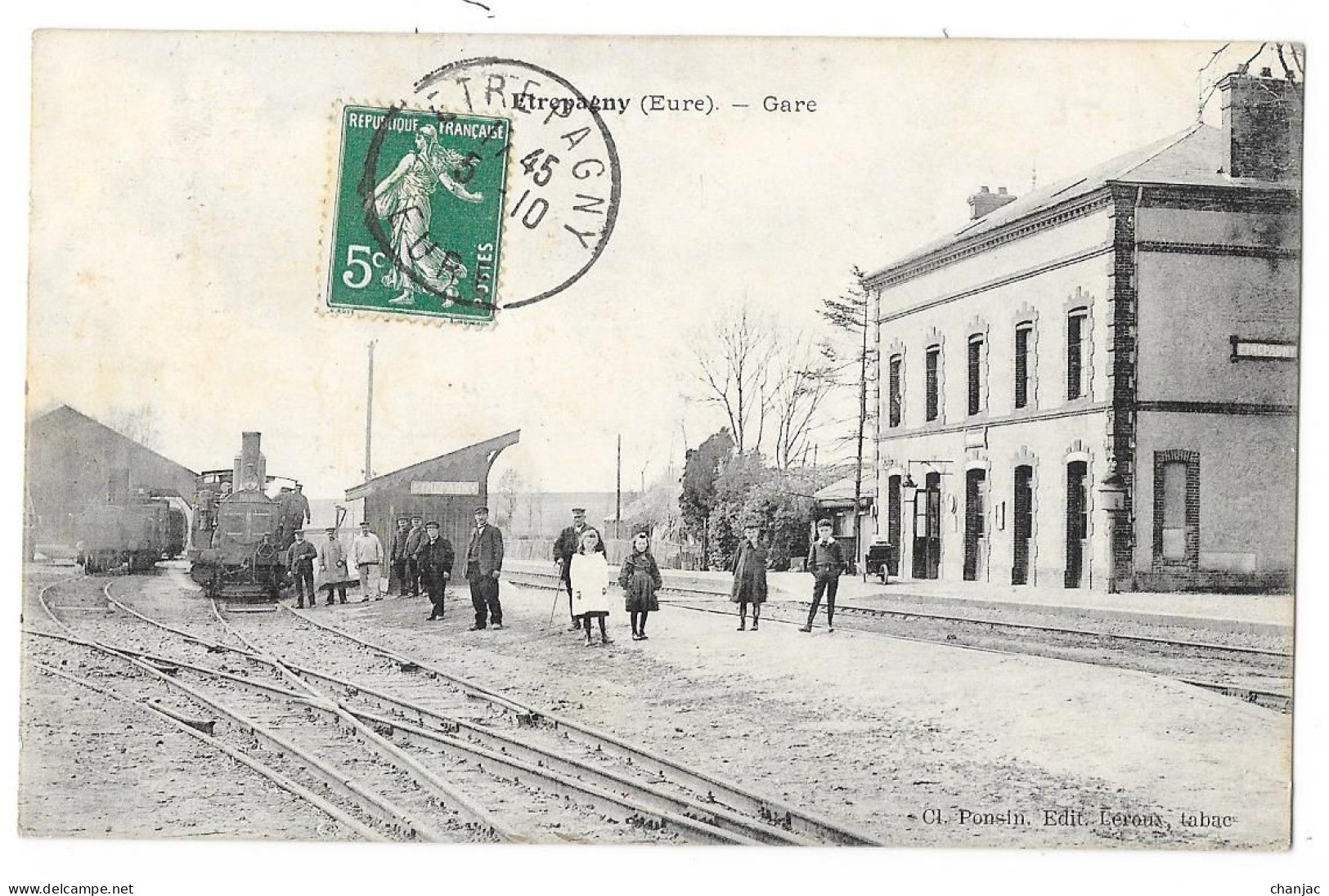 Cpa. 27 ETREPAGNY (ar. Les Andelys) La Gare (animée, Train) 190?   Ed. Leroux, Tabac (rare) - Autres & Non Classés