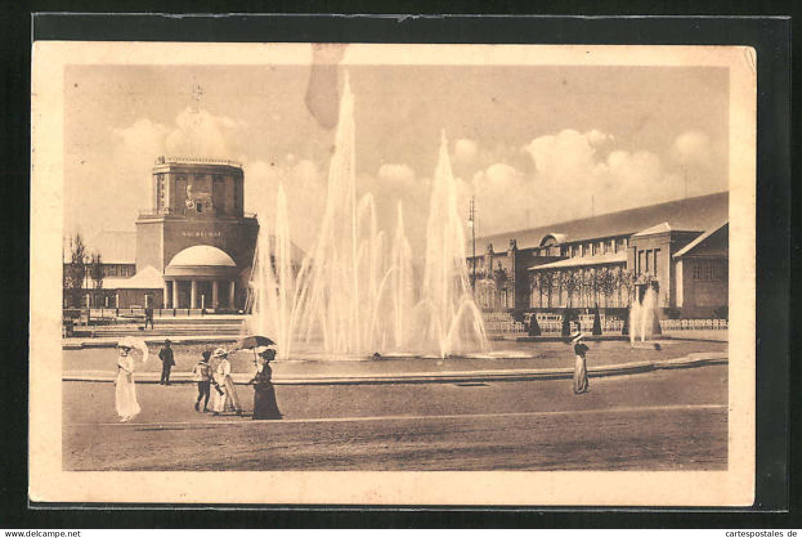 AK Leipzig, Internationale Baufachausstellung Mit Sonderausstellungen 1913, Leuchtspringbrunnen  - Expositions