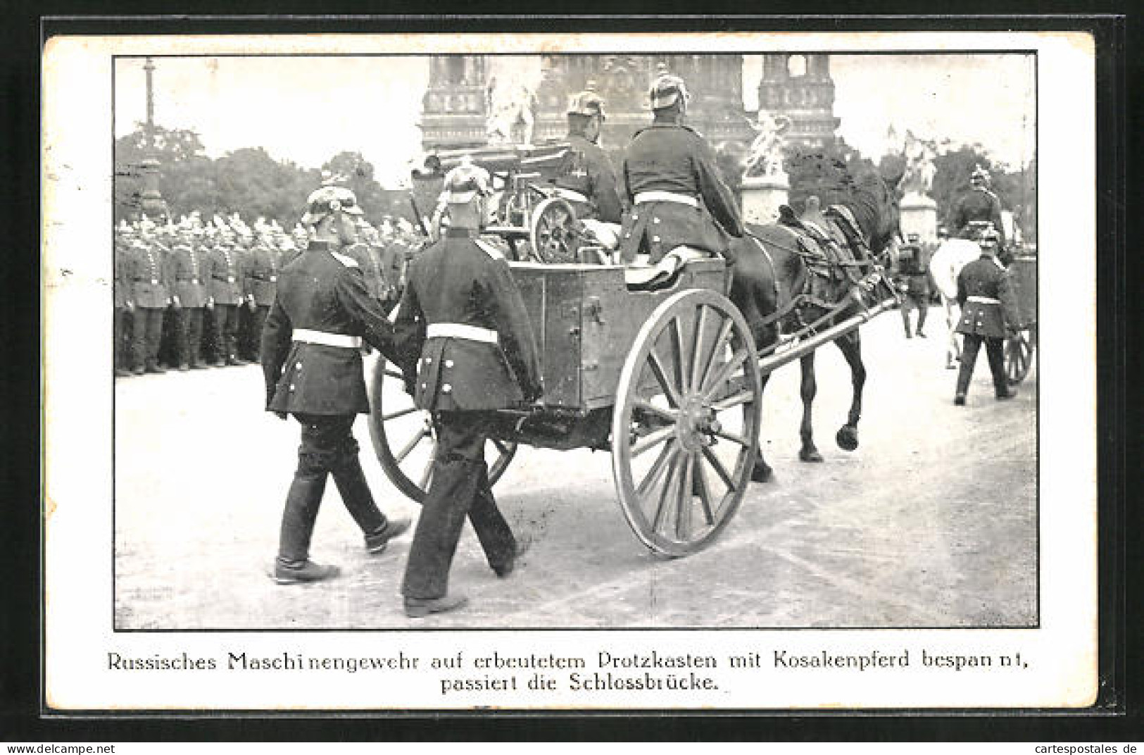 AK Russisches Maschinengewehr Auf Erbeutetem Protzkasten, Infanterie  - War 1914-18