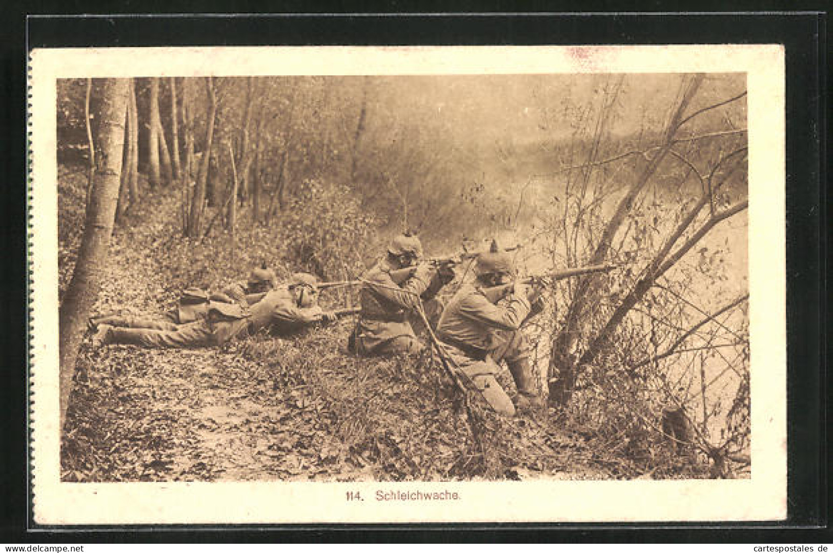 AK Schleichwache Beim Anvisieren, Infanterie  - Guerre 1914-18