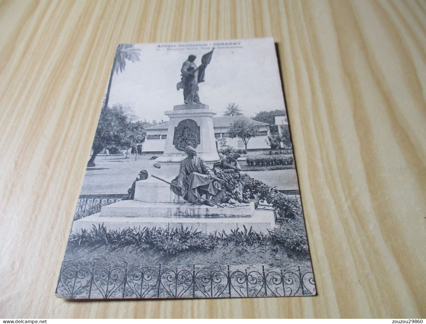 CPA Conakry (Guinée).Monument Ballay - Place Du Gouvernement - CPA Datée Du 15/12/1911. - Guinee