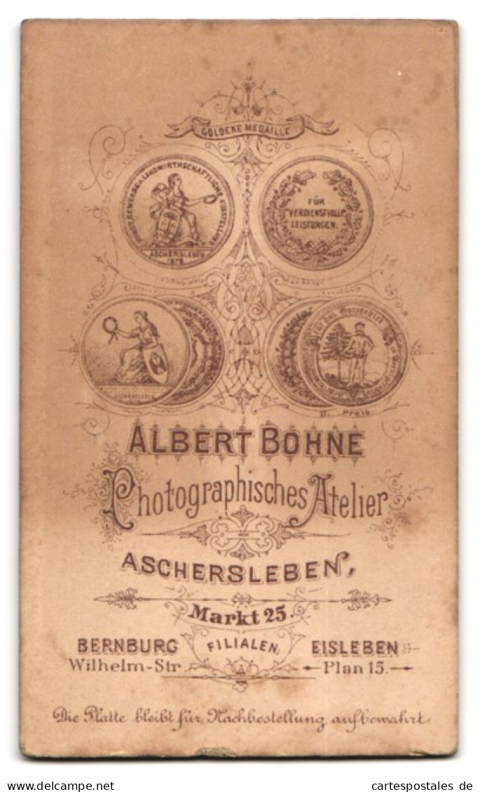 Fotografie Albert Bohne, Aschersleben, Markt 25, Brustportrait Bürgerlicher Herr Mit Oberlippenbart  - Anonyme Personen