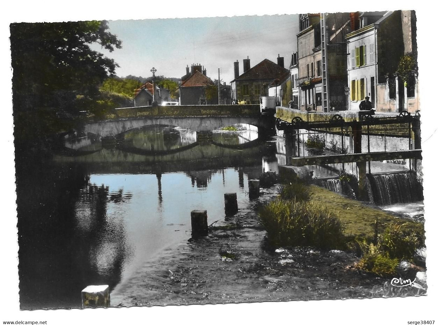 Clamecy - Le Déversoir Et La Vanne Du Beuvron # 10-20/9 - Clamecy