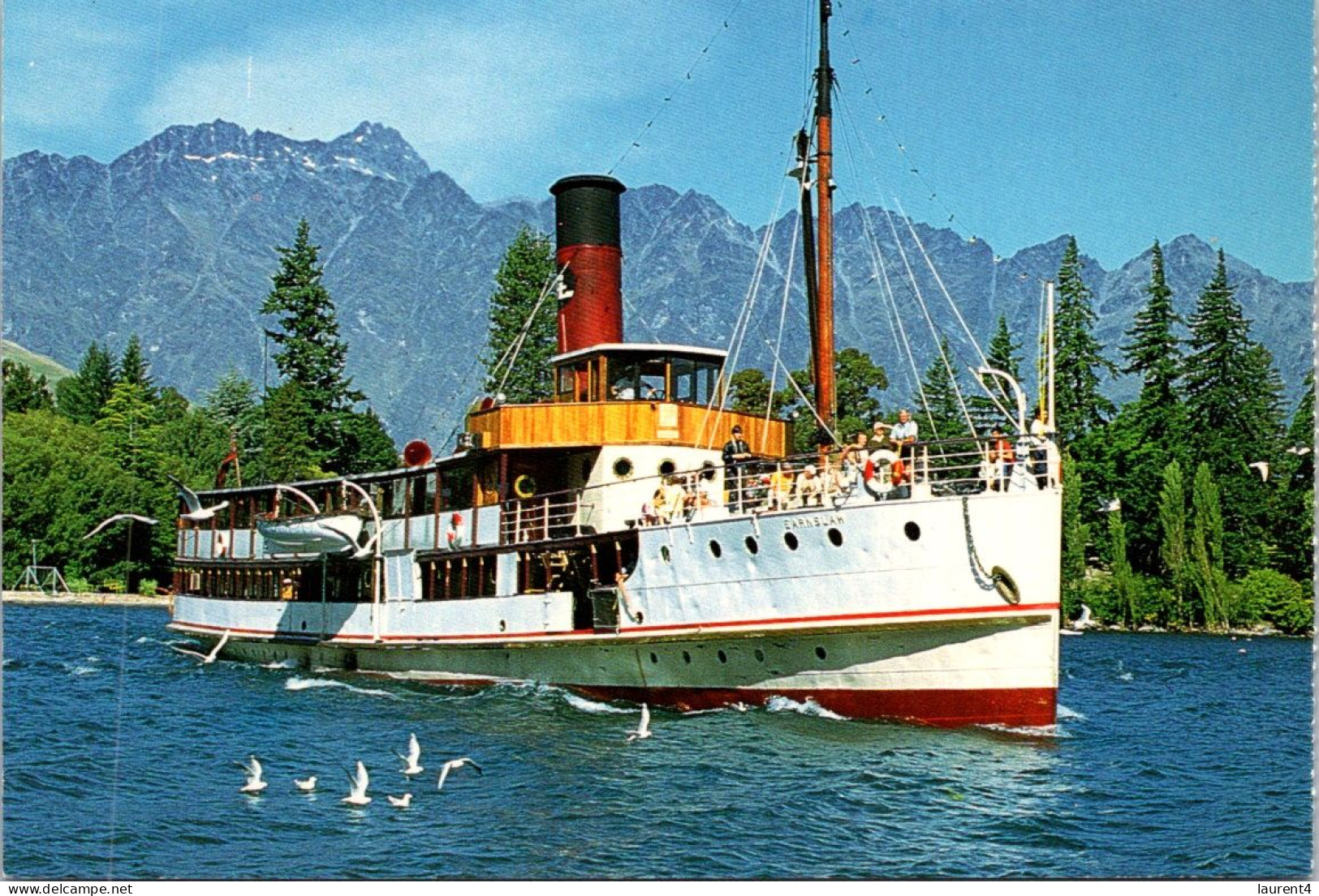 20-5-2024 (5 Z 38) New Zealand - Queenstown (2 Postcards) Boat & Lake - Nieuw-Zeeland