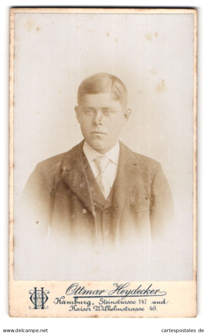 Fotografie Ottmar Heydecker, Hamburg, Steinstr. 147, Portrait Junger Mann Mit Krawatte Im Jackett  - Anonymous Persons