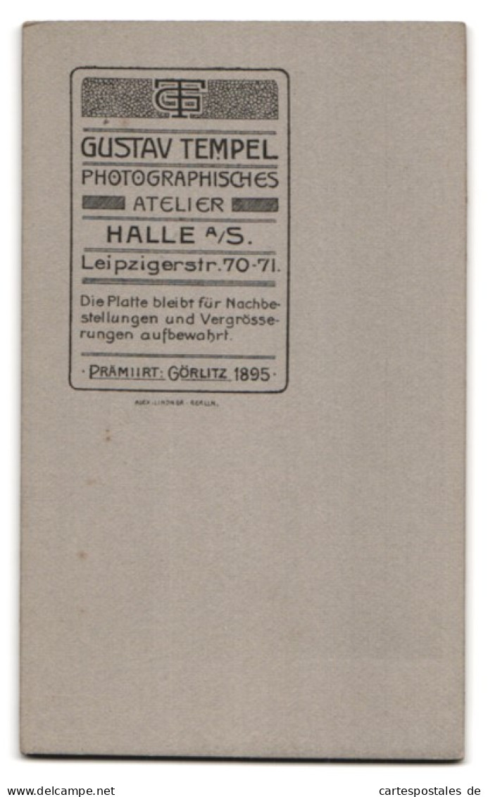 Fotografie G. Tempel, Halle A. S., Leipzigerstr. 70-71, Portrait Frecher Bube Mit Schirmmütze Im Matrosenanzug  - Personnes Anonymes