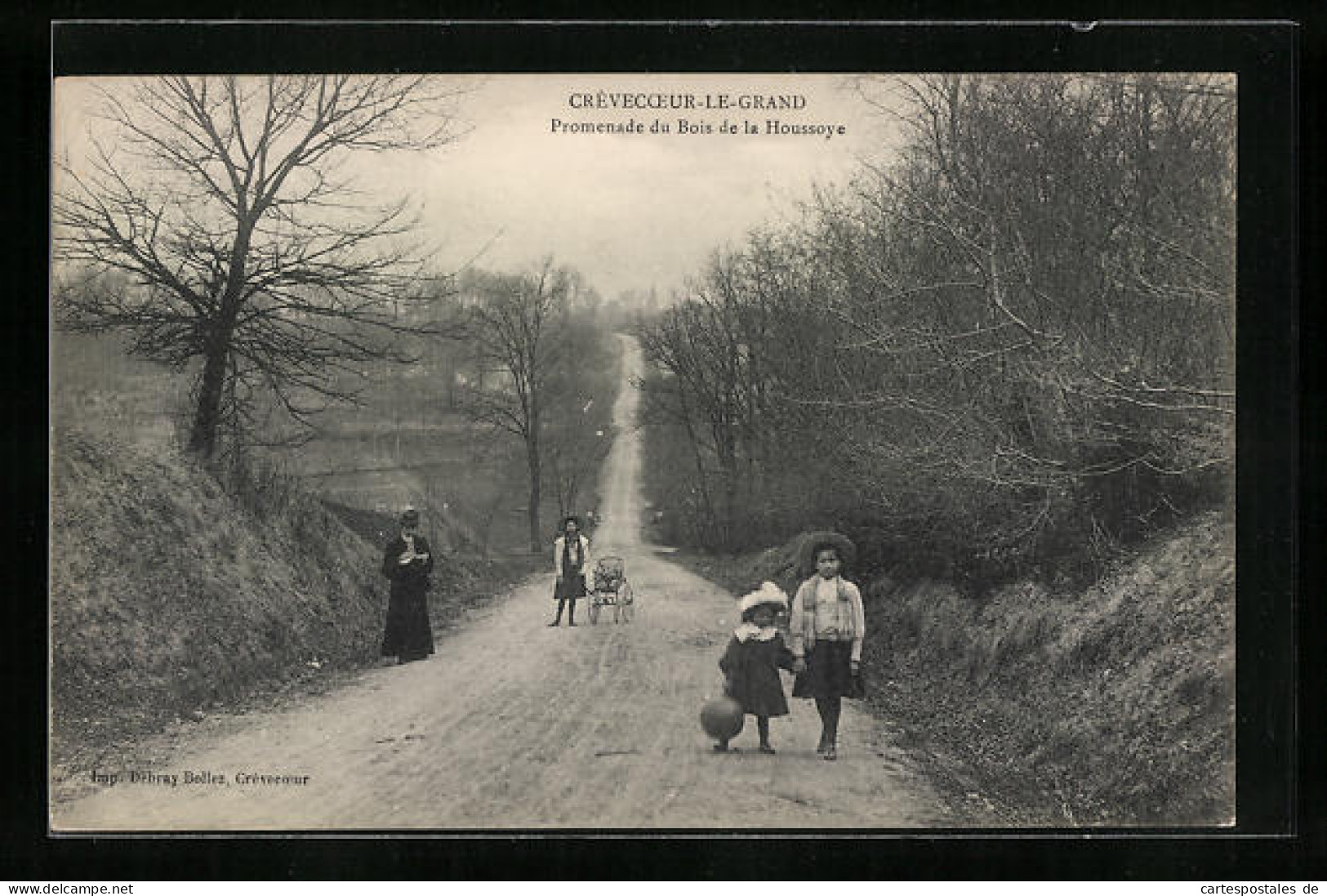 CPA Crévecoeur-le-Grand, Promenade Du Bois De La Houssoye  - Other & Unclassified