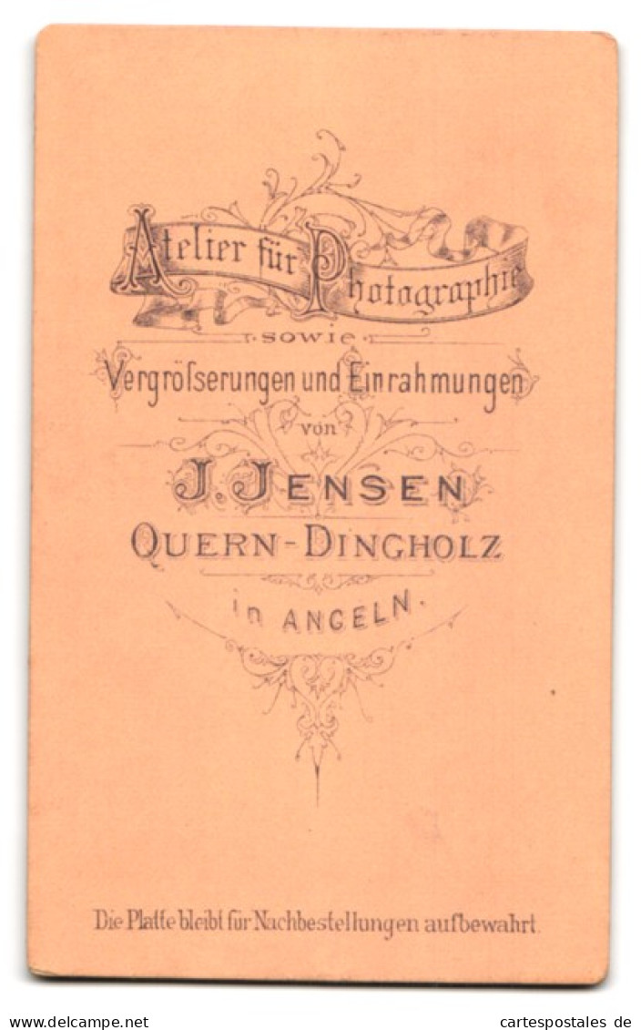 Fotografie J. Jensen, Quern-Dingholz, Portrait Bildschönes Fräulein Mit Brosche Und Amulettkette  - Personnes Anonymes