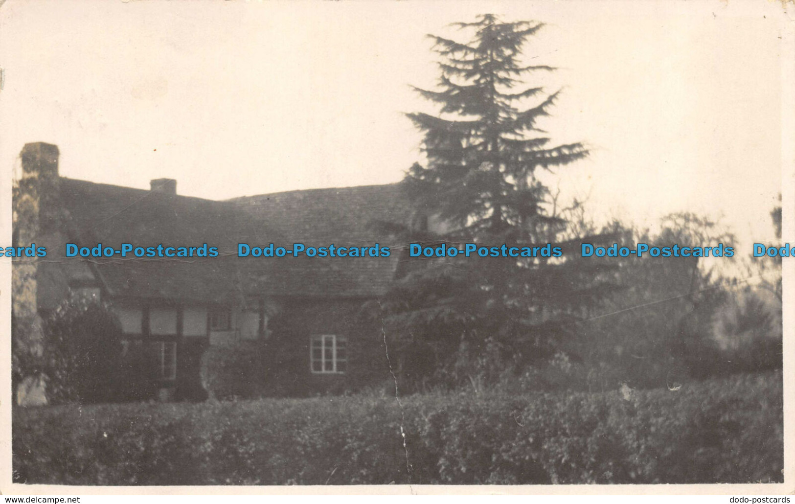 R058286 House. Old Photography - World