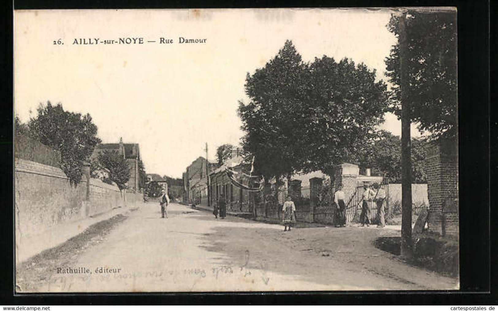 CPA Ailly-sur-Noye, Rue Damour  - Ailly Sur Noye