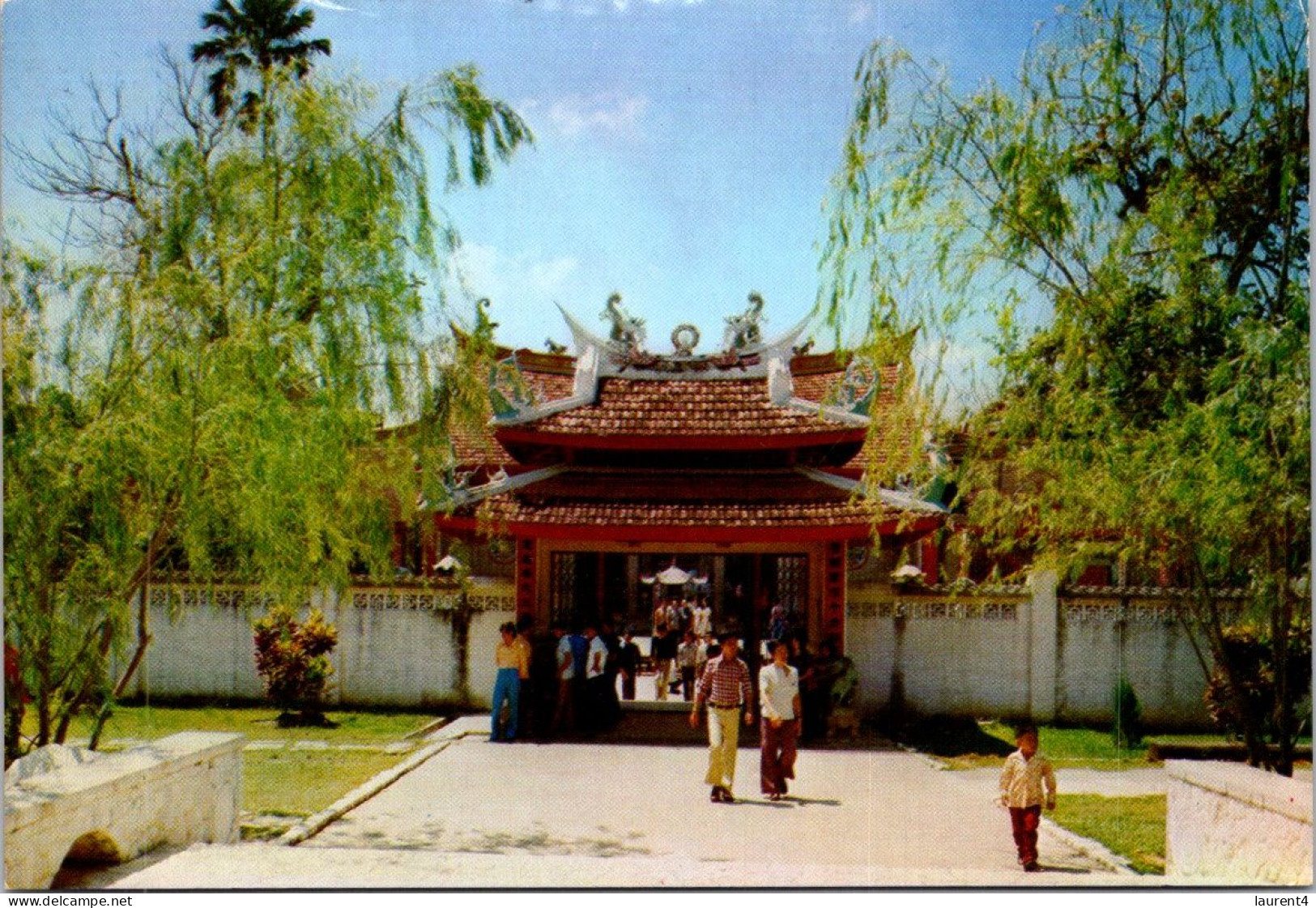 20-5-2024 (5 Z 36) Singapore (posted To Australia In 1990) Siang Lim Temple - Singapore