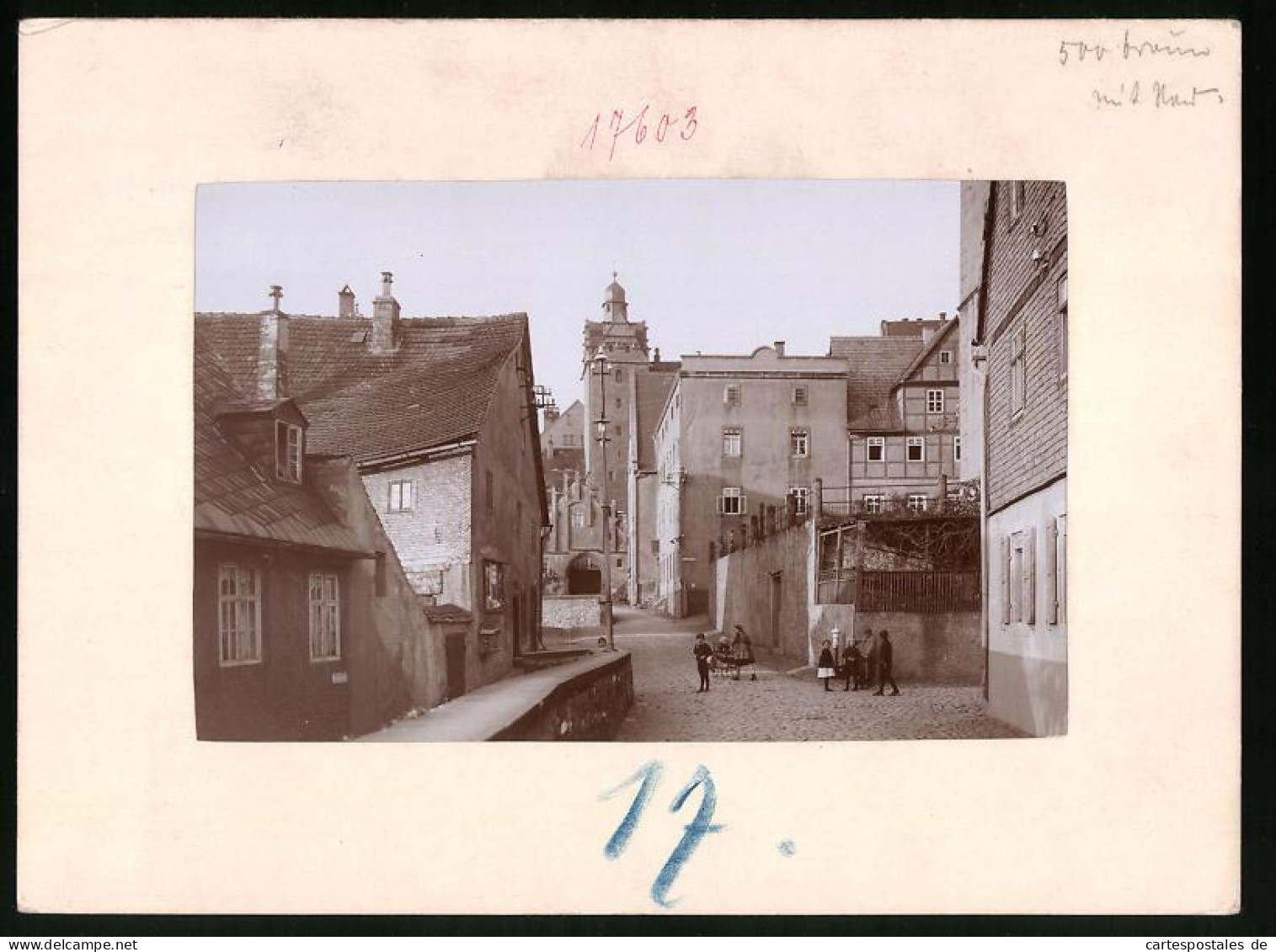 Fotografie Brück & Sohn Meissen, Ansicht Colditz I. Sa., Blick In Die Schlossgasse Mit Blick Zum Schloss  - Places