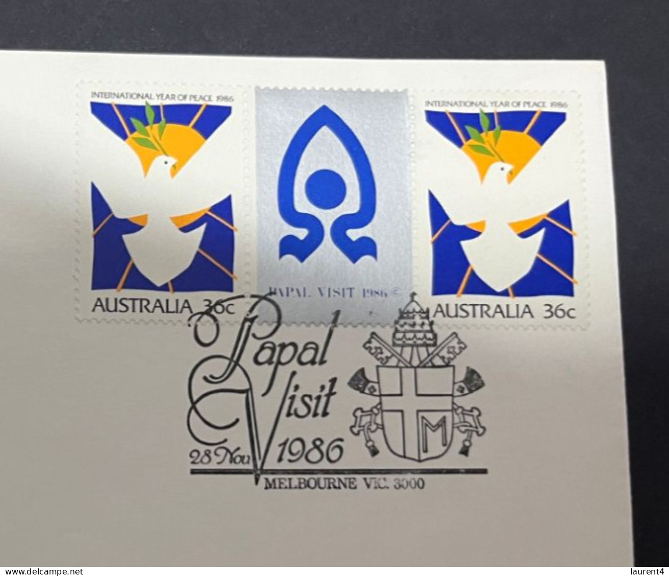 20-5-2024 (5 Z 39) Australia - Religious - Pope John Paul II Visit To Melbourne In 1986 (w. Over-printed Pair Of Stamp) - Cristianesimo