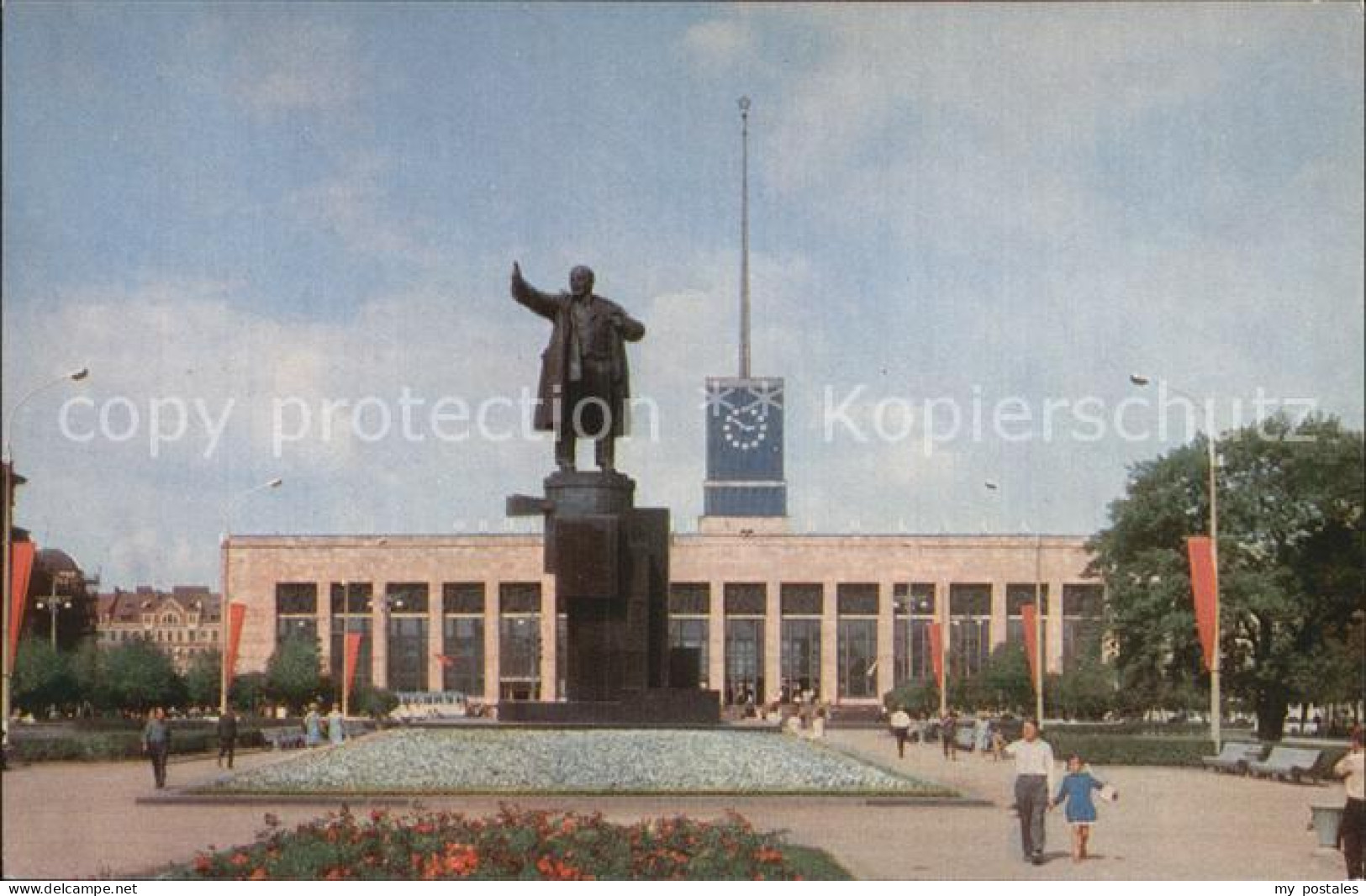 72522977 St Petersburg Leningrad Lenin Denkmal Bahnhof   - Russie