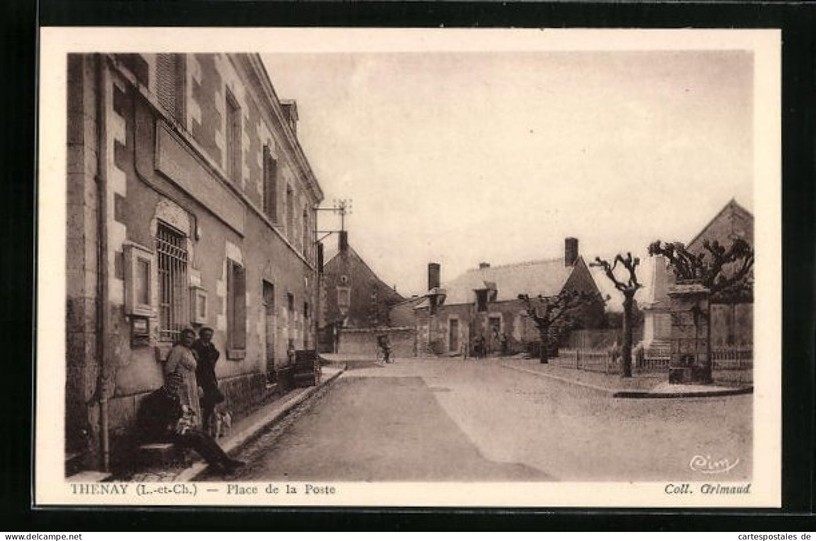 CPA Thenay, Place De La Poste  - Autres & Non Classés