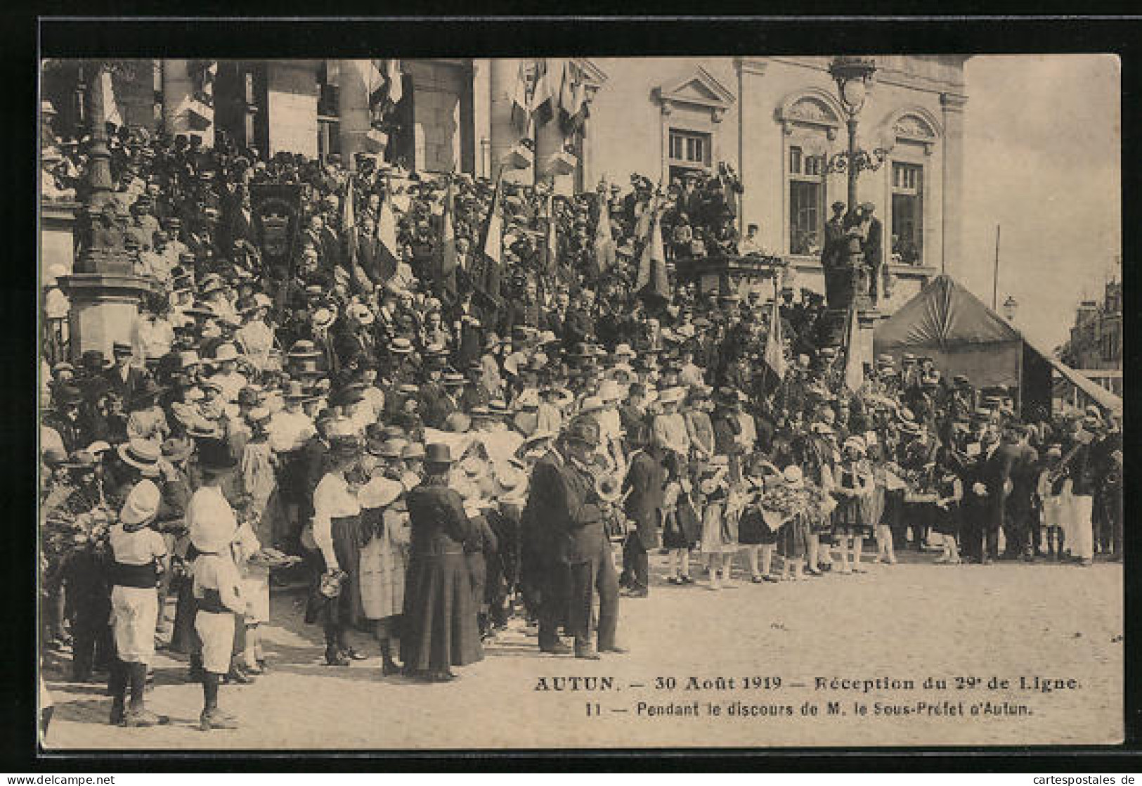 CPA Autun, 30 Aout 1919, Reception Du 29.de I. Ligne, Pendant Le Discours De M. Le Sous.Prefet A'Autun  - Autun
