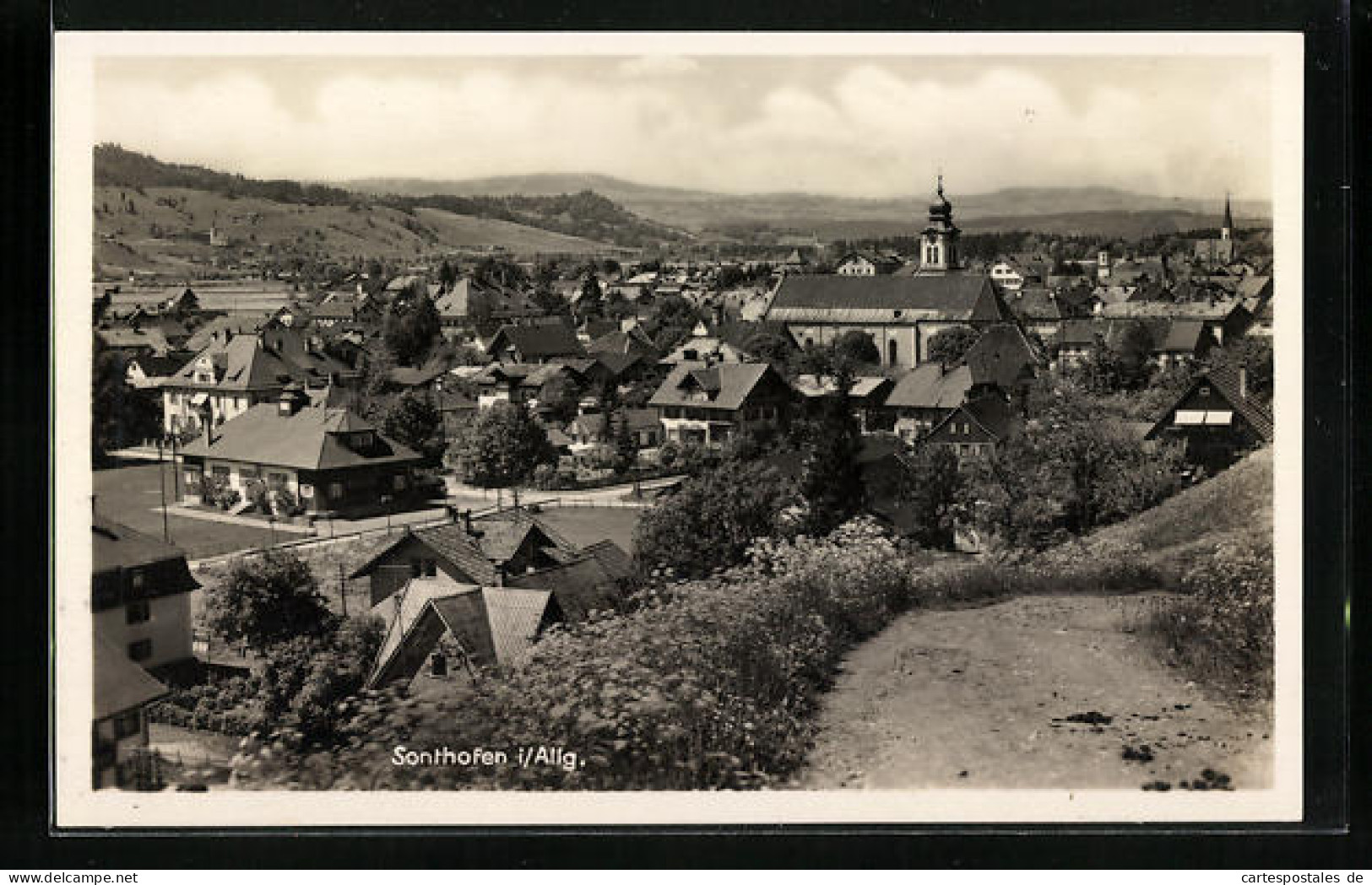 AK Sonthofen /Allgäu, Blick Auf Den Ort Von Einem Weg Aus  - Sonthofen