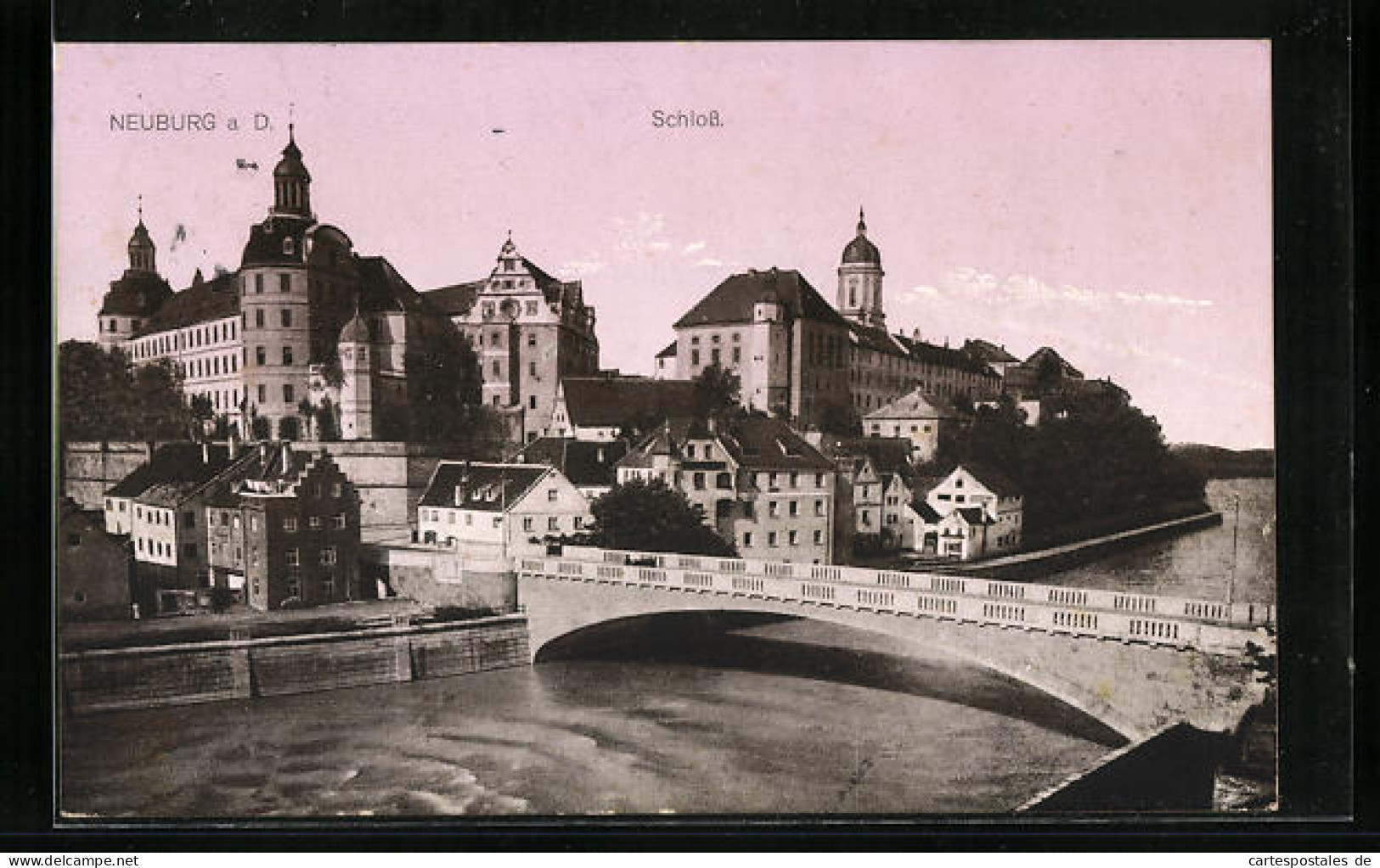 AK Neuburg A. D., Das Schloss An Der Brücke  - Neuburg