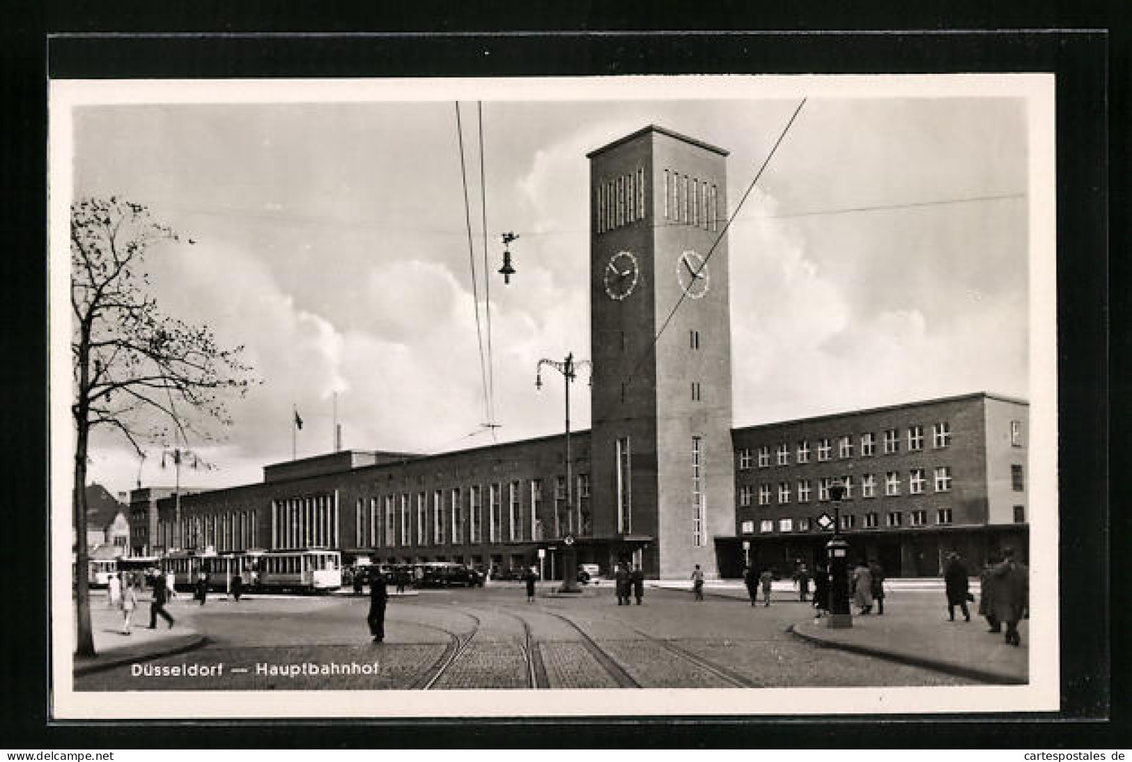 AK Düsseldorf, Hauptbahnhof Mit Turmuhr, Strassenbahn  - Duesseldorf