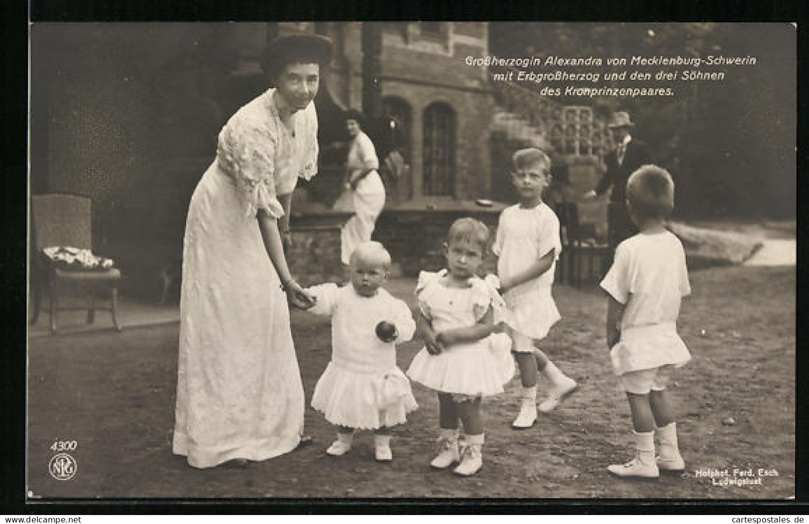 AK Grossherzogin Alexandra Von Mecklenburg Mit Ihren Kindern, Erbgrossherzog  - Koninklijke Families