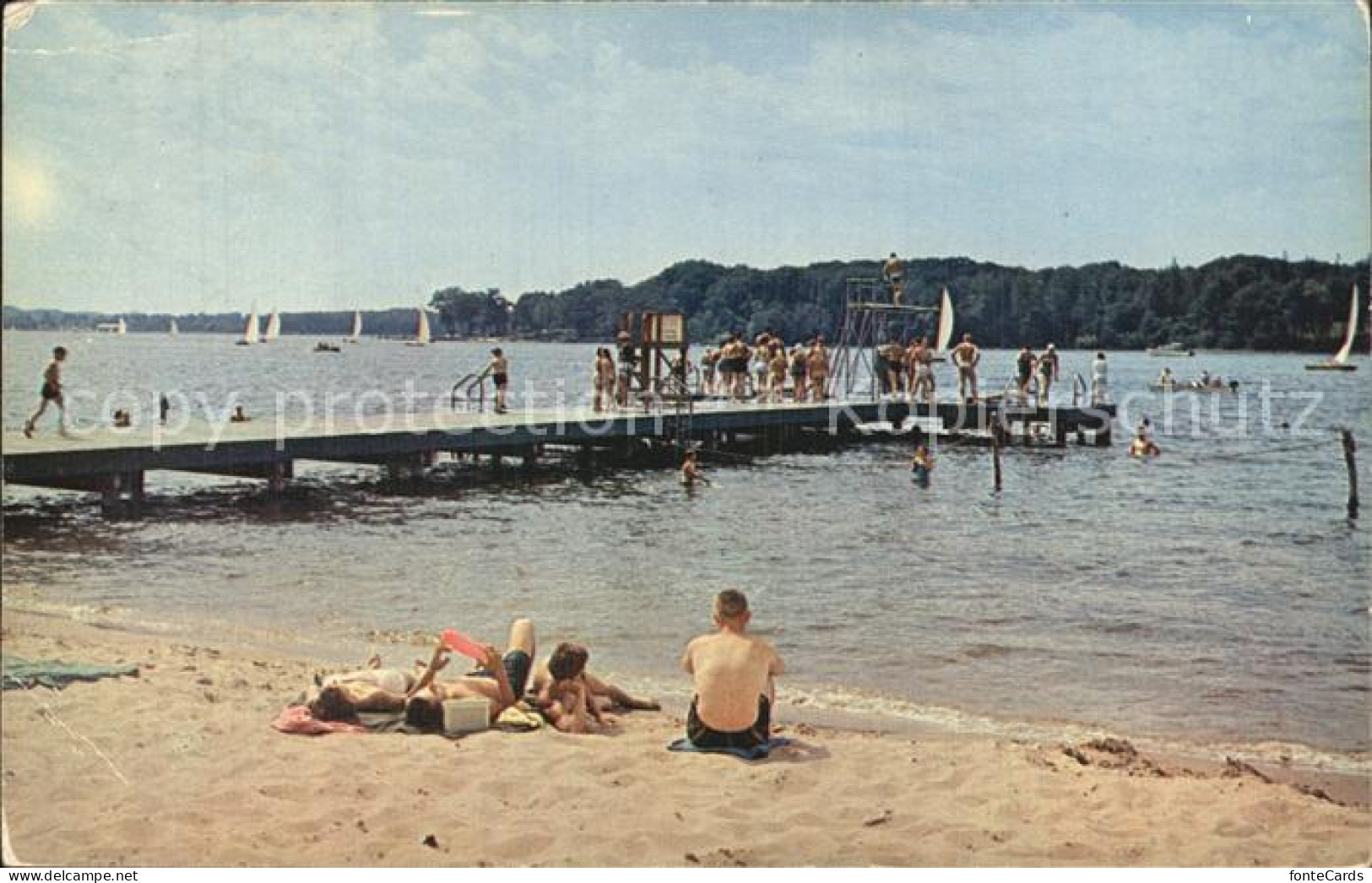 72597419 Michigan Lakeside Beach At Spring Lake - Autres & Non Classés