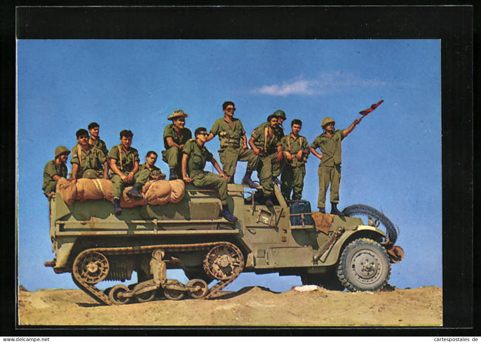 AK Israelische Soldaten Auf Halbkettenfahrzeug  - Jewish