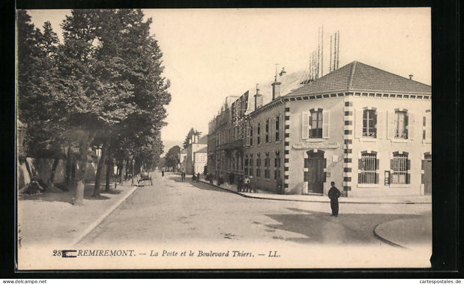 CPA Rentiremont, La Poste Et Le Boulevard Thiers  - Autres & Non Classés