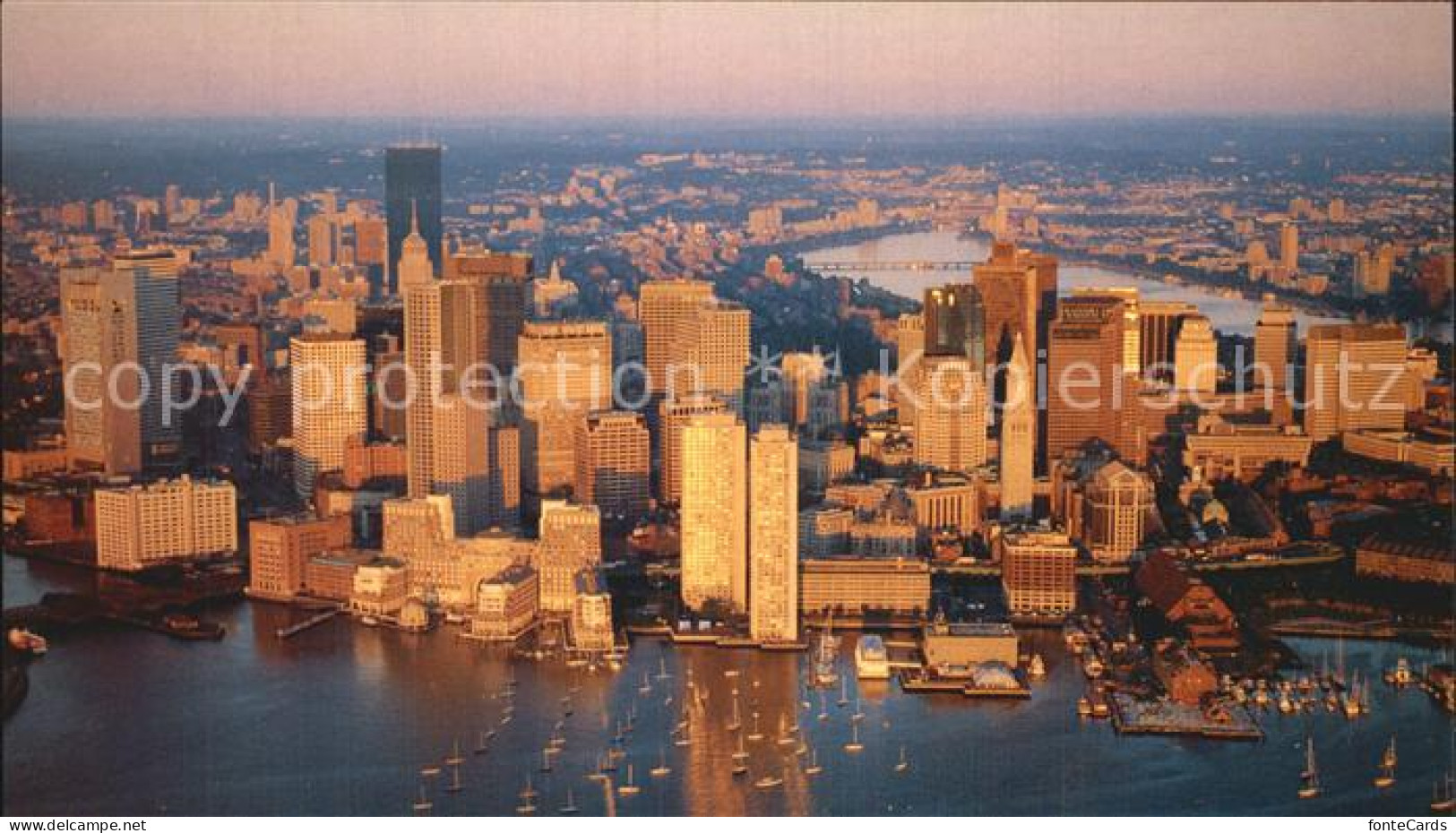 72556318 Boston_Massachusetts Fliegeraufnahme Dawn Over  - Autres & Non Classés