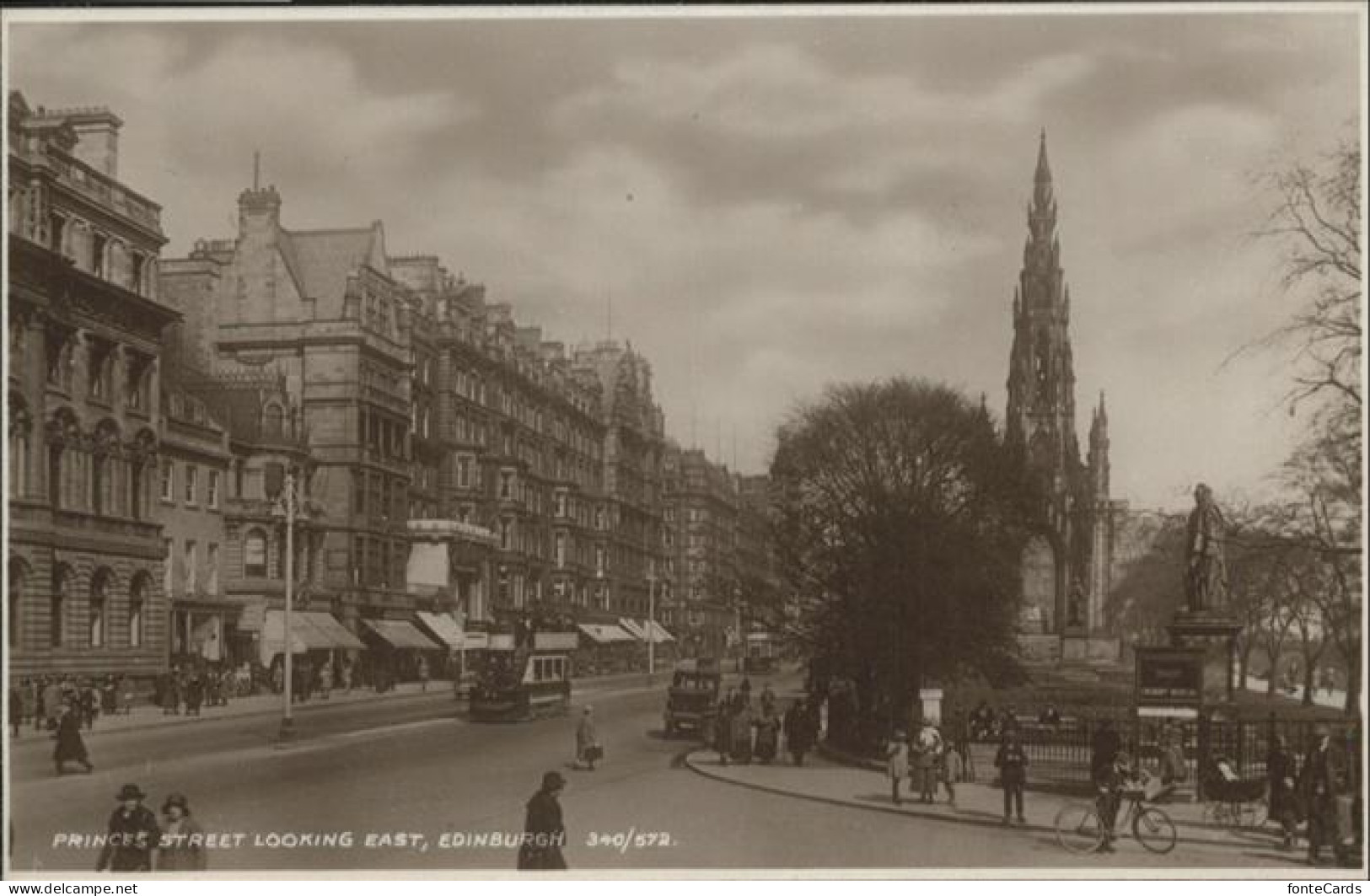 10985993 Edinburgh Princes Street  Edinburgh - Autres & Non Classés