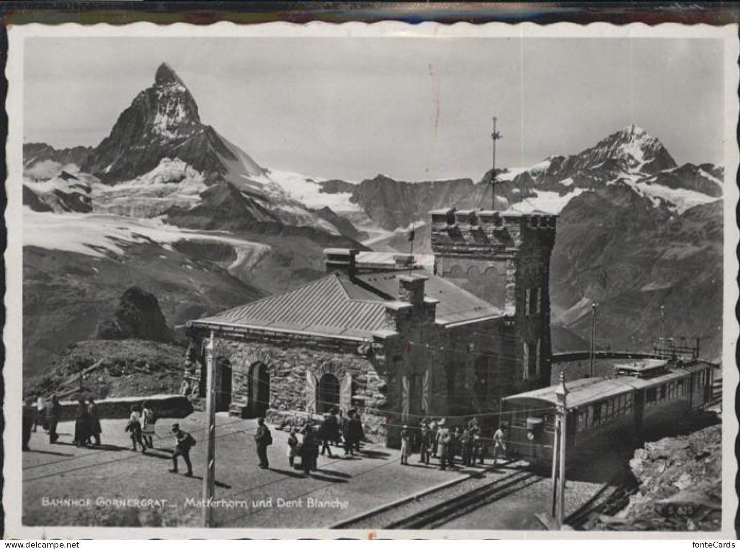 10957986 Gornergrat Zermatt Bahnhof Matterhorn Dent Blanche Zug Gornergrat Zerma - Autres & Non Classés