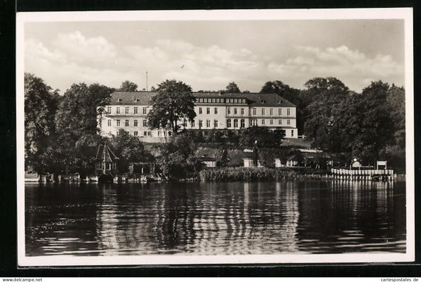 AK Berlin-Wannsee, Das Haus Am See  - Wannsee