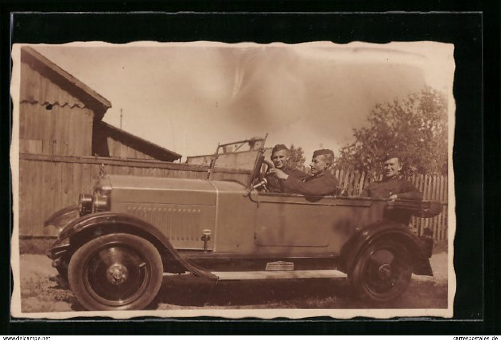 Foto-AK Soldaten Im Automobil Von Opel  - Passenger Cars