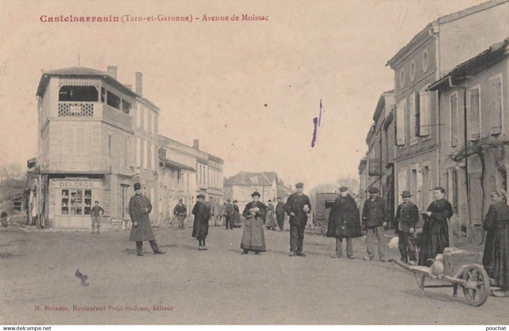 C16-82) CASTELSARRASIN - TARN ET GARONNE - AVENUE DE MOISSAC -  ANIMATION - HABITANTS  -  ( 2 SCANS ) - Castelsarrasin