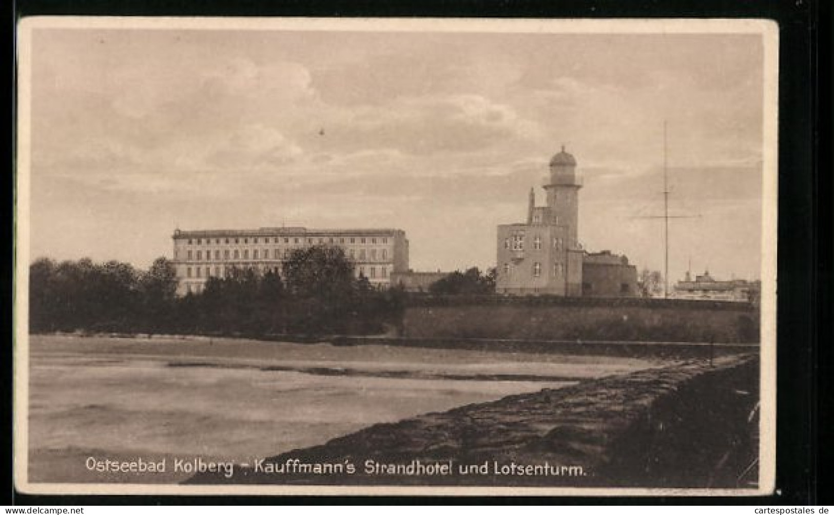 AK Kolberg / Ostsee, Kauffmann`s Strandhotel Und Lotsenturm  - Pommern