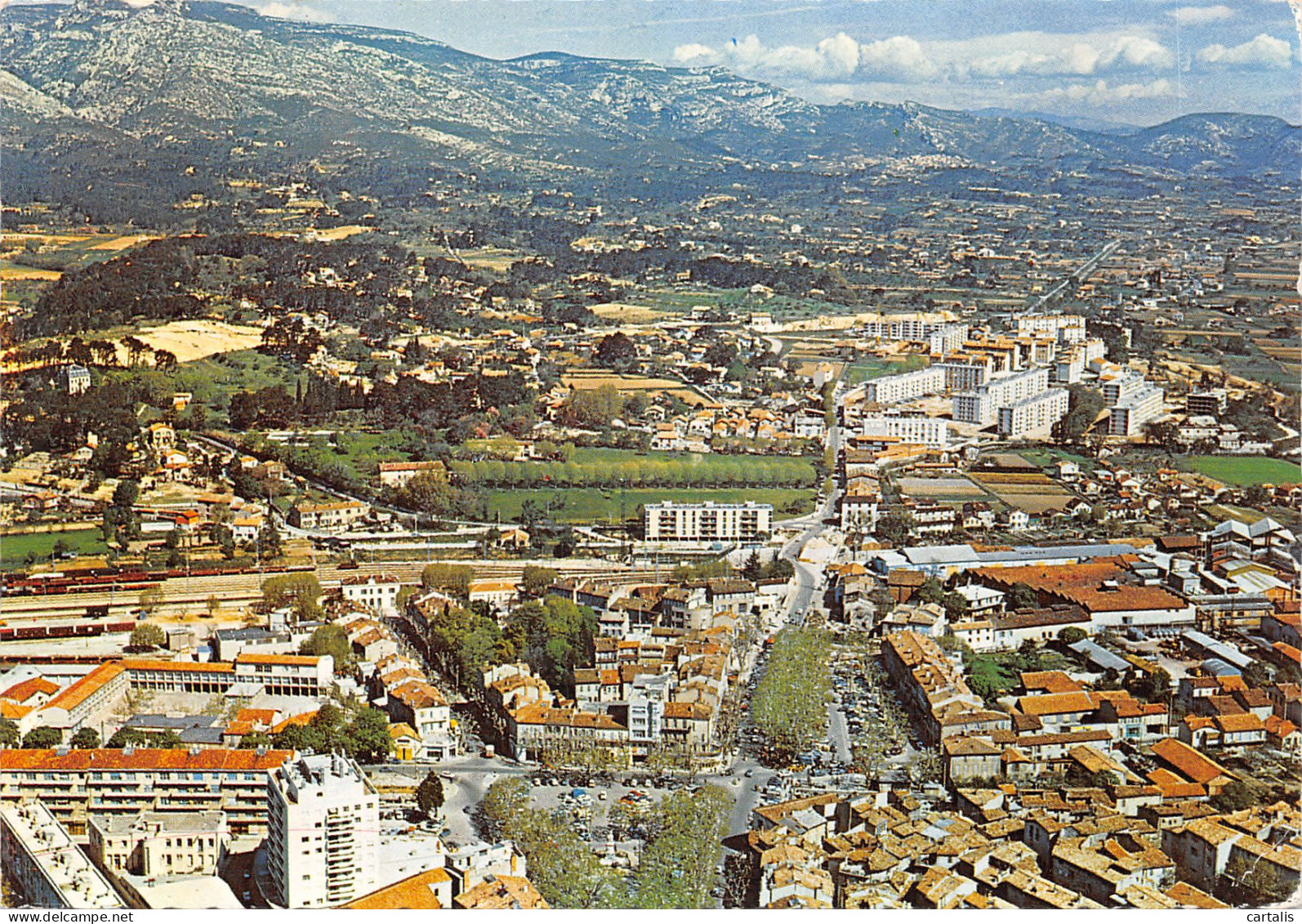 13-AUBAGNE-N 587-C/0101 - Aubagne