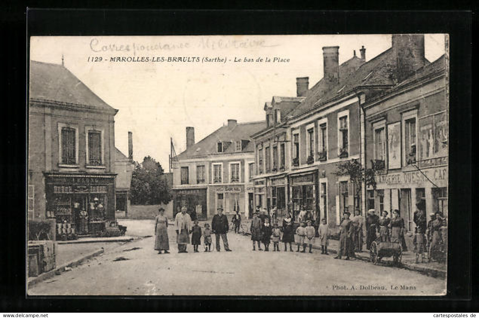 CPA Marolles-les-Braults, Le Bas De La Place  - Marolles-les-Braults