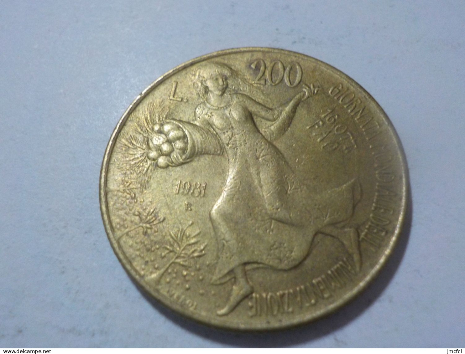 ITALIE  1981    200 Lire - 200 Lire