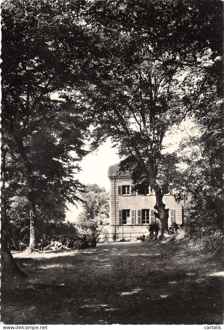 24-ESCOIRE-LE CHÂTEAU-COLONIE DE VACANCES-N 598-C/0155 - Other & Unclassified