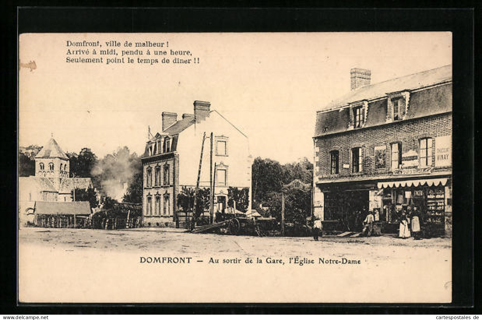 CPA Domfront, Au Sortir De La Gare, L`Église Notre-Dame  - Domfront