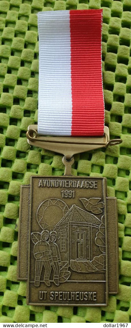 Medaile   : Avondvierdaagse 1991 Helmond , Ut Speulheuske -  Original Foto  !!  Medallion  Dutch . - Sonstige & Ohne Zuordnung