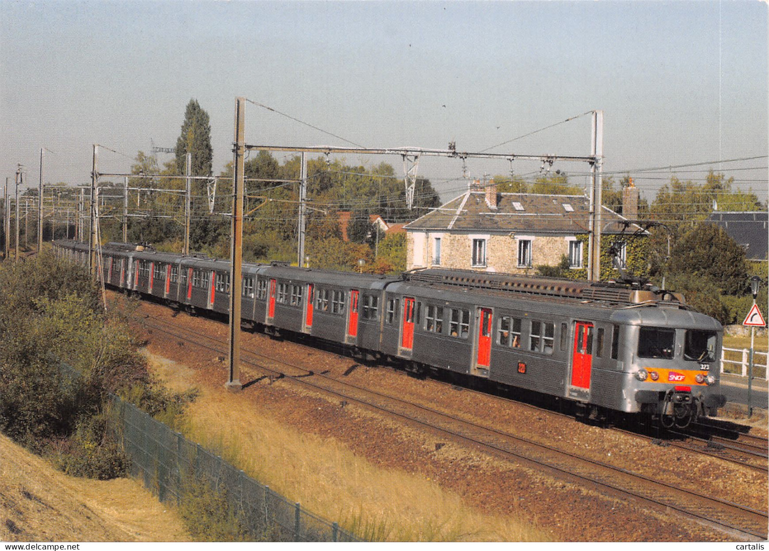 78-LE PERRAY EN YVELINES-TRAIN-N 605-C/0119 - Le Perray En Yvelines