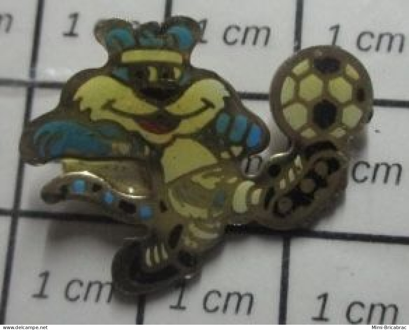 811B Pin's Pins / Beau Et Rare / SPORTS / LION OU TIGRE MASCOTTE OLYMPIQUE MARSEILLE - Football